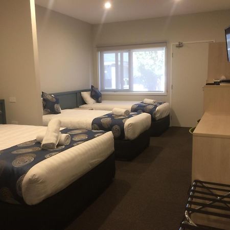 Leumeah Lodge Канбера Екстериор снимка